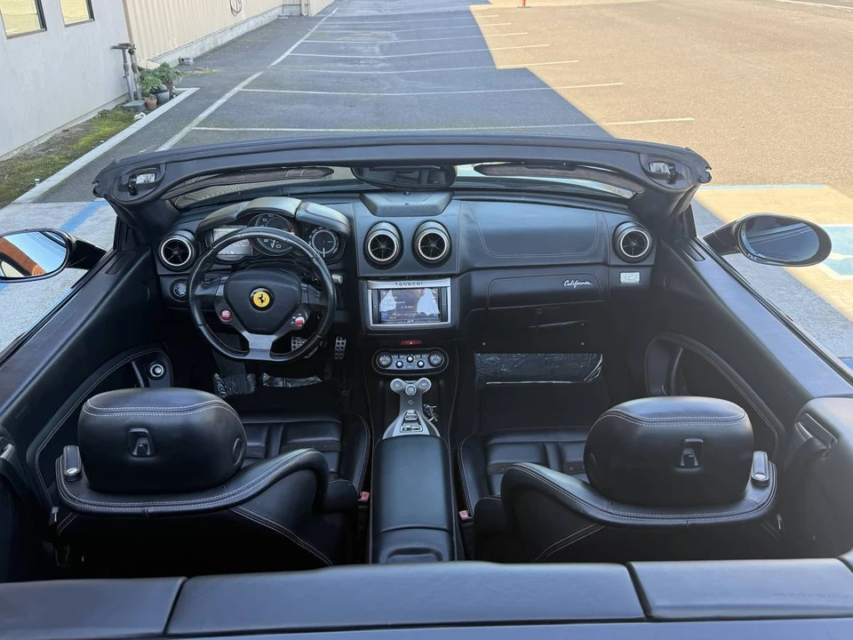 2010 Ferrari California - Image 12 of 12