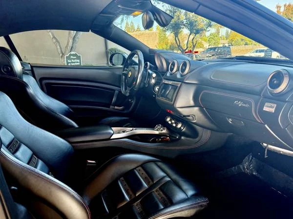 2010 Ferrari California - Image 10 of 10