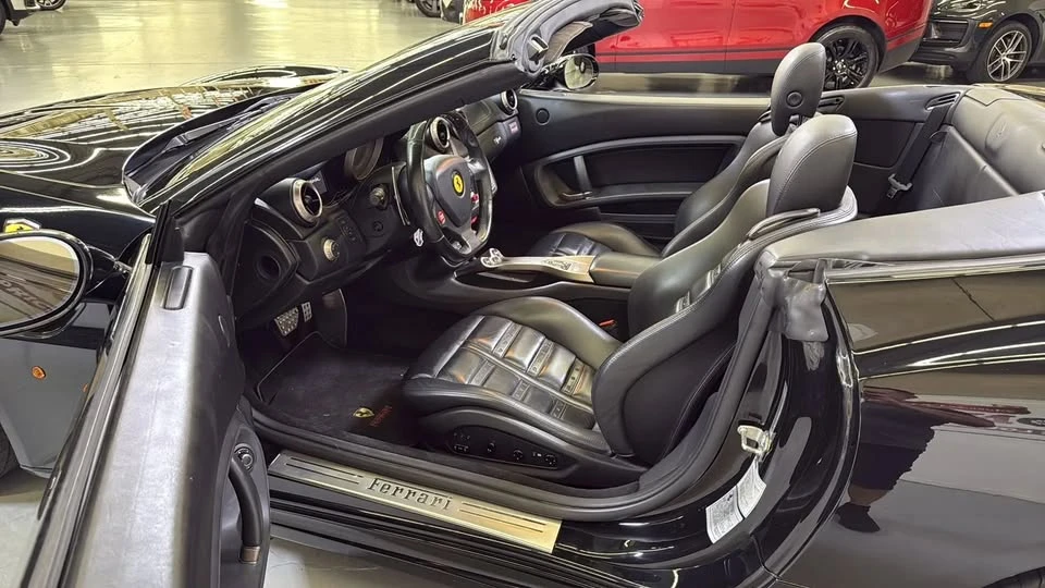 2010 Ferrari California - Image 18 of 20