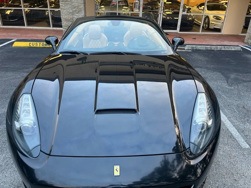 2010 Ferrari California - Image 12 of 19