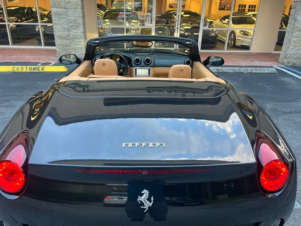 2010 Ferrari California - Image 6 of 19