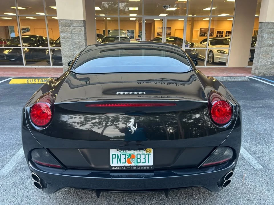 2010 Ferrari California - Image 18 of 19