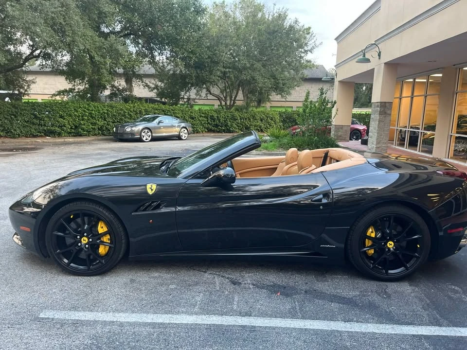 2010 Ferrari California - Image 8 of 19