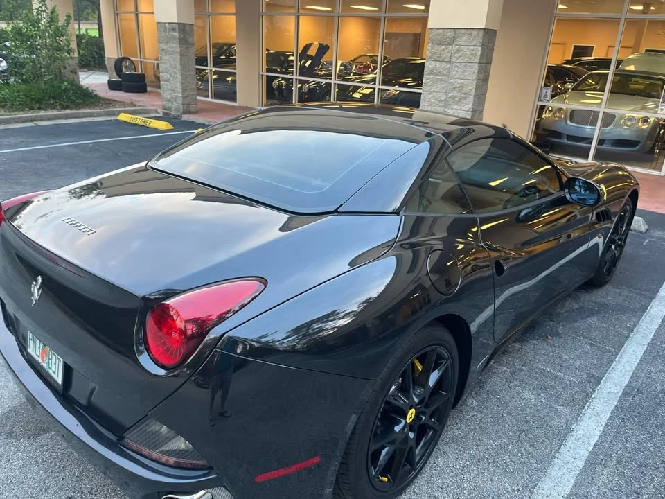 2010 Ferrari California - Image 17 of 19