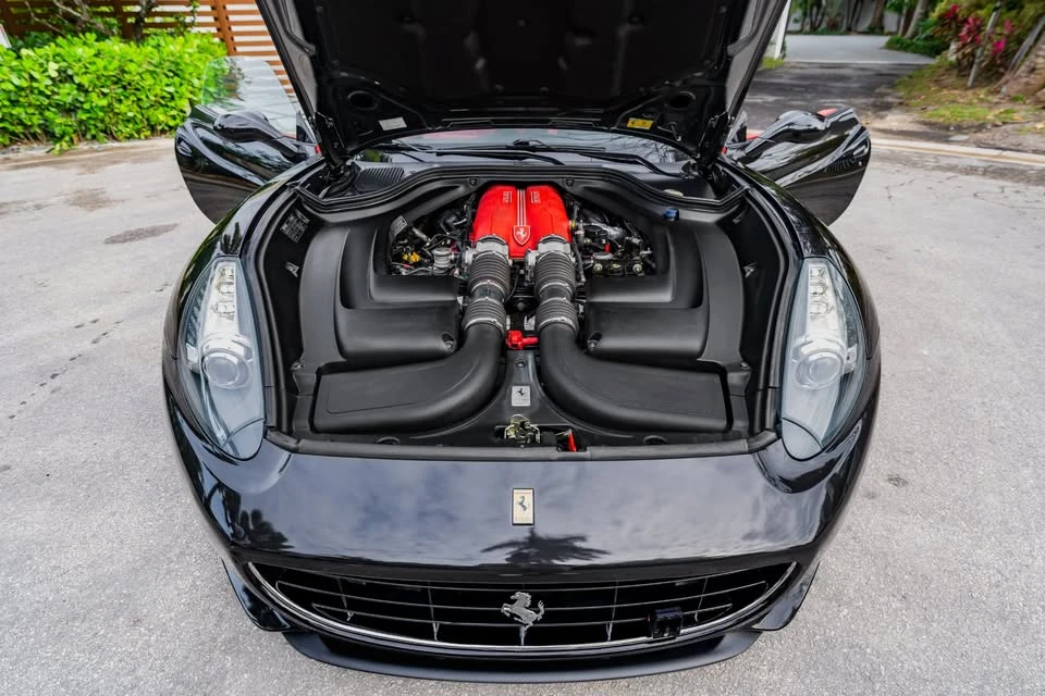 2010 Ferrari California - Image 10 of 11