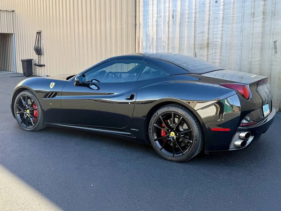 2010 Ferrari California - Image 4 of 10