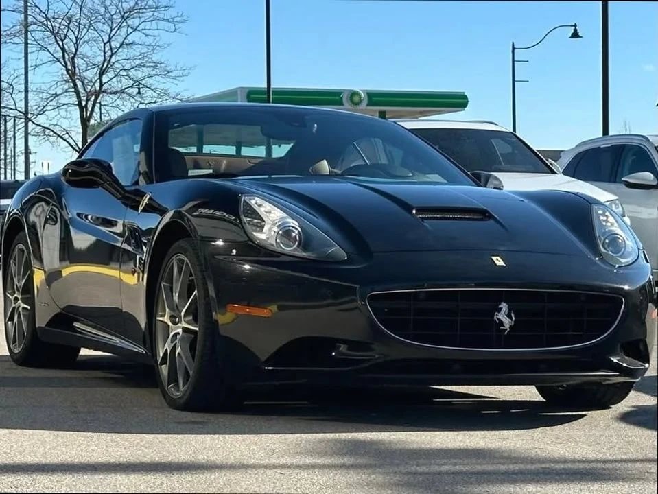 2010 Ferrari California - Image 14 of 15