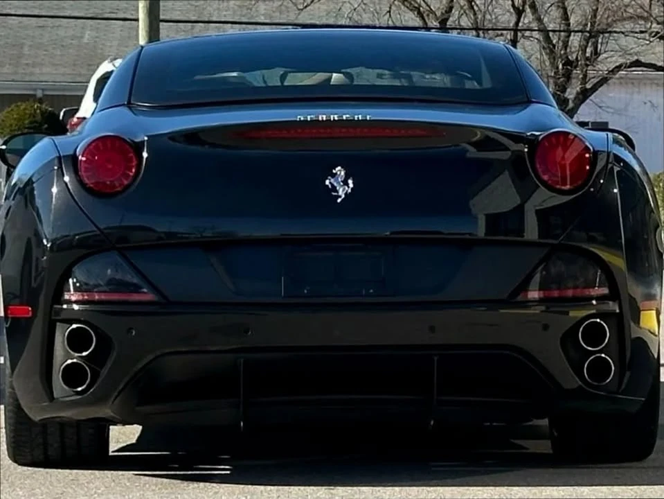 2010 Ferrari California - Image 9 of 15
