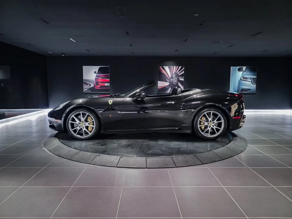 2010 Ferrari California - Image 8 of 20