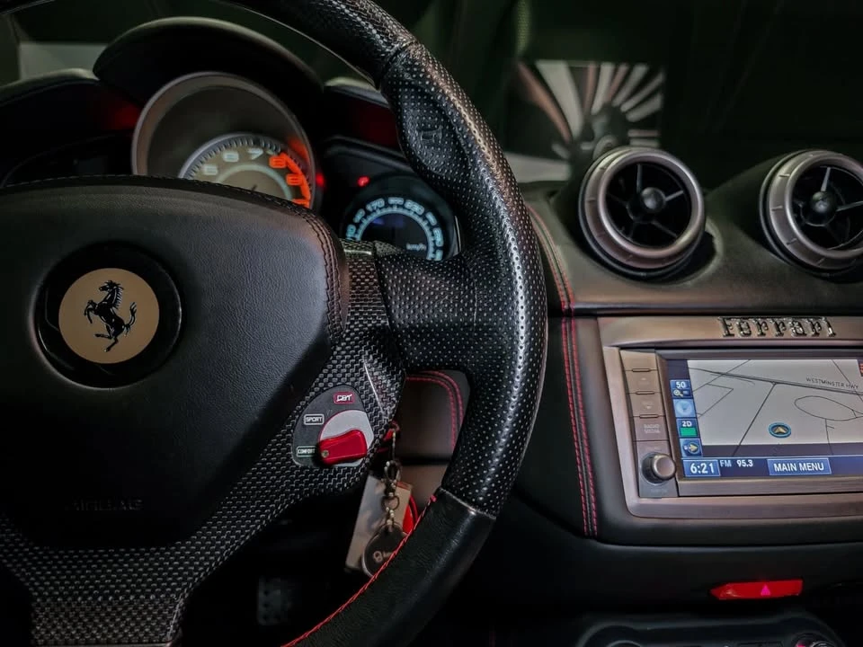 2010 Ferrari California - Image 13 of 20