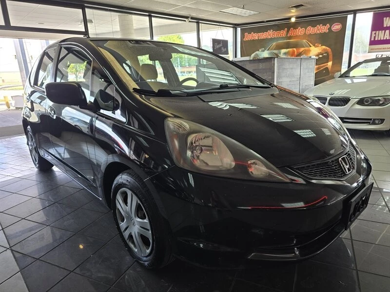 2010 Honda Fit - Image 3 of 4