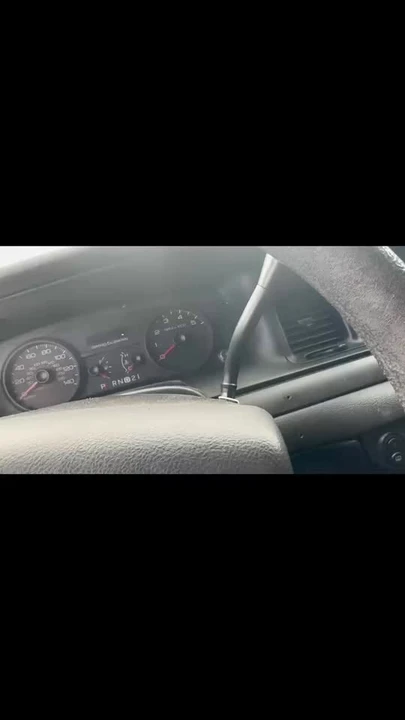 2010 Ford Crown Victoria - Image 9 of 9