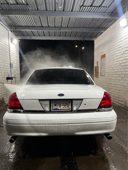 2010 Ford Crown Victoria - Image 7 of 8