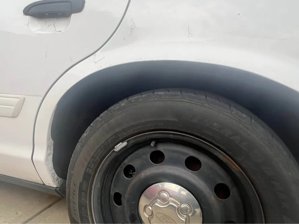 2010 Ford Crown Victoria - Image 8 of 12
