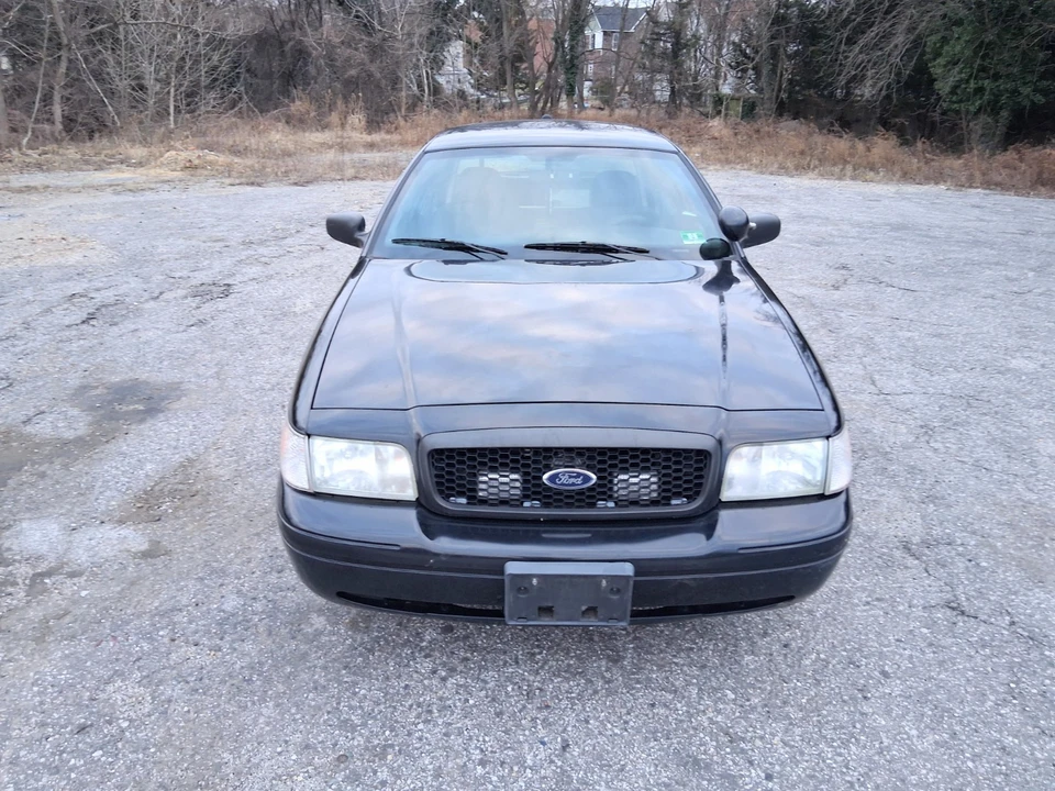 2010 Ford Crown Victoria - Image 3 of 21