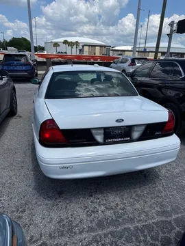 2010 Ford Crown Victoria - Image 4 of 10
