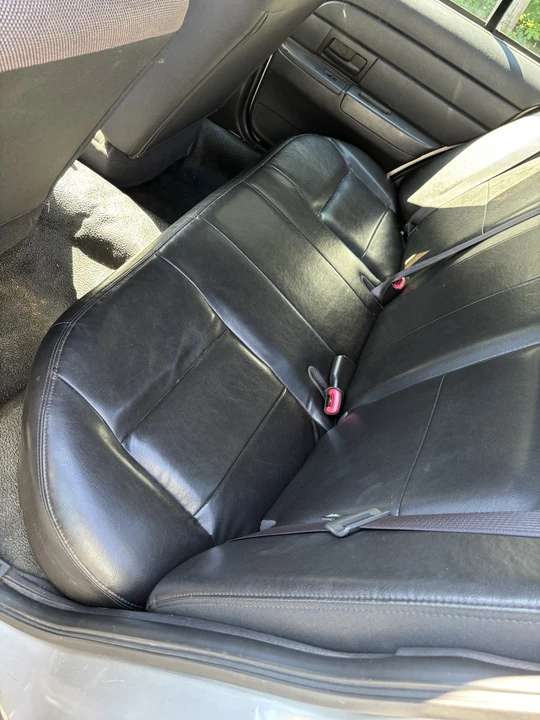 2010 Ford Crown Victoria - Image 15 of 24