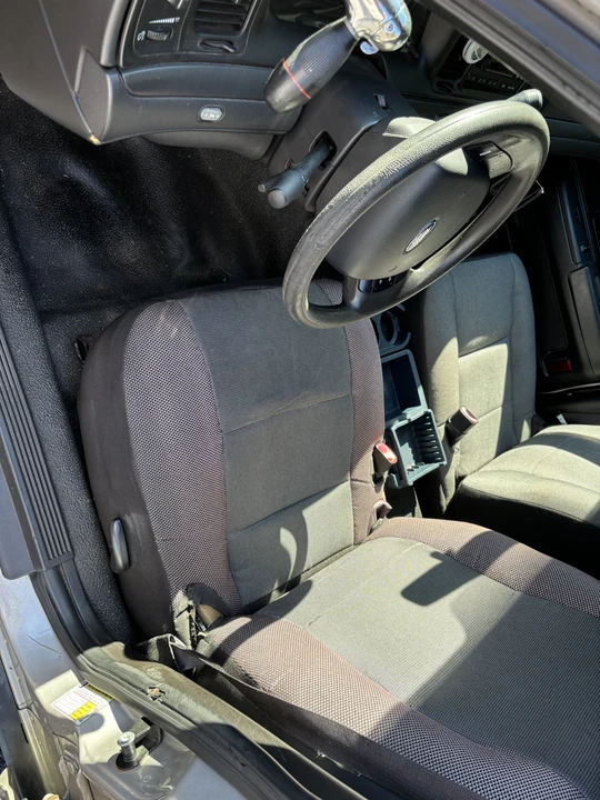 2010 Ford Crown Victoria - Image 16 of 24