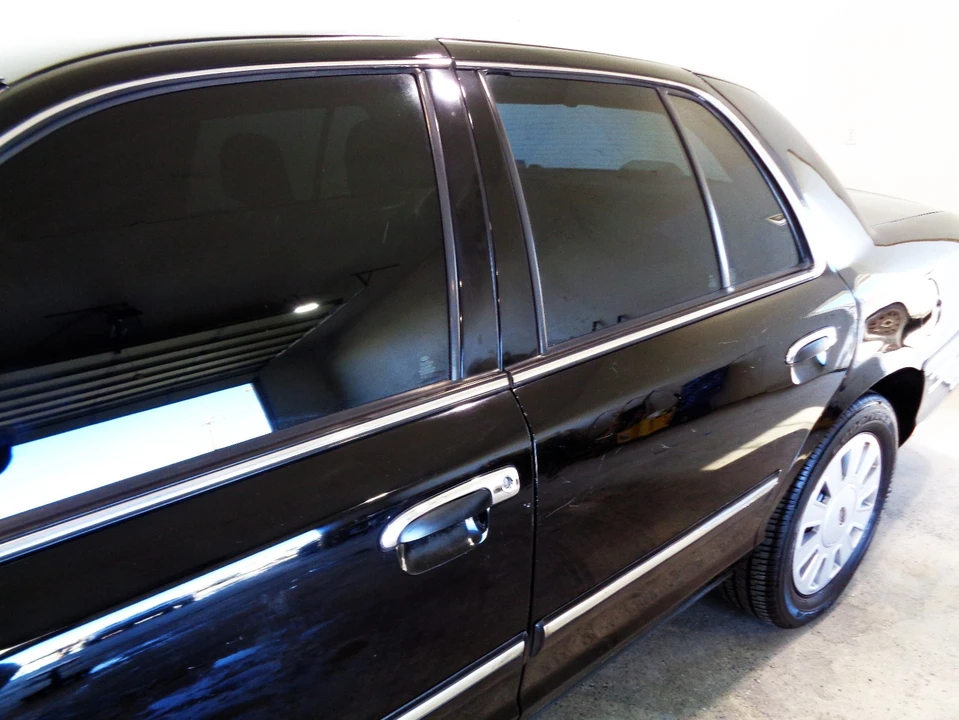 2010 Ford Crown Victoria - Image 7 of 21