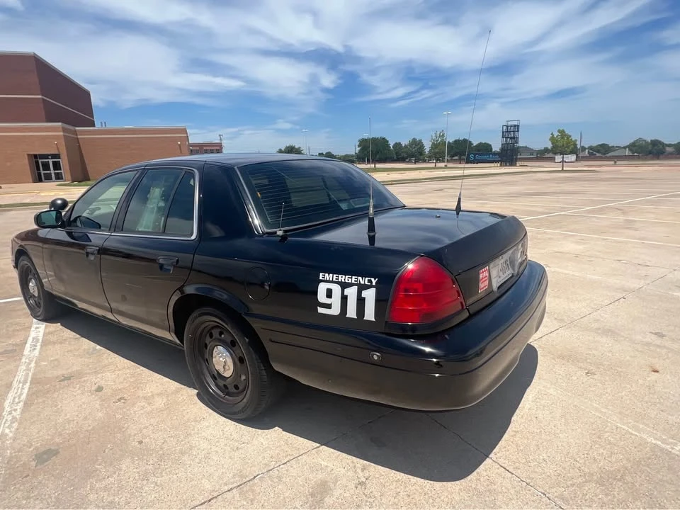 2010 Ford Crown Victoria - Image 7 of 12