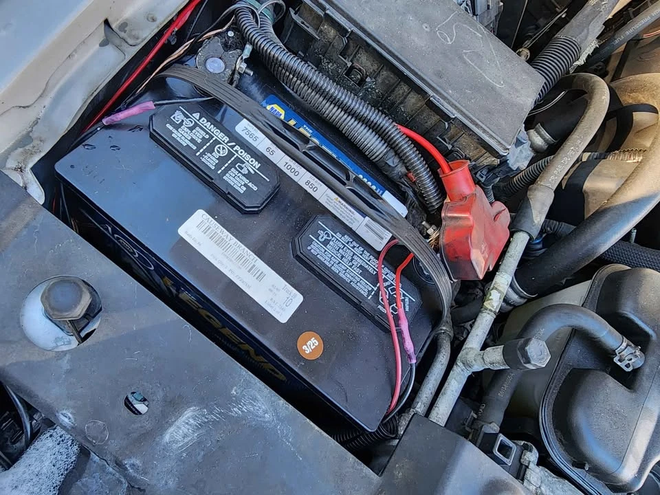 2010 Ford Crown Victoria - Image 11 of 12