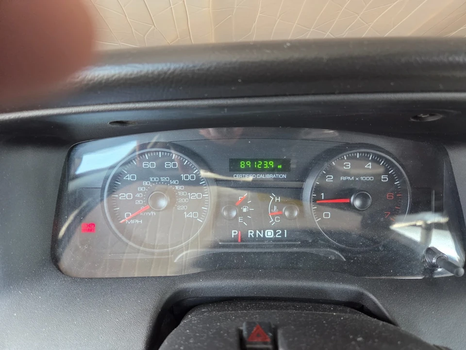 2010 Ford Crown Victoria - Image 15 of 15