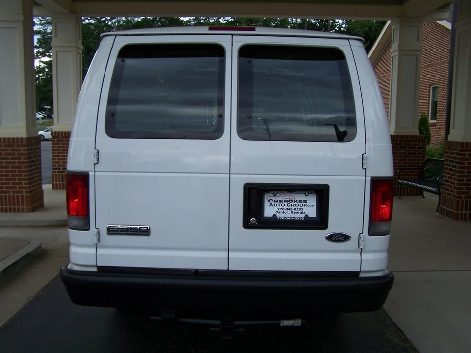 2010 Ford Econoline Van - Image 29 of 31