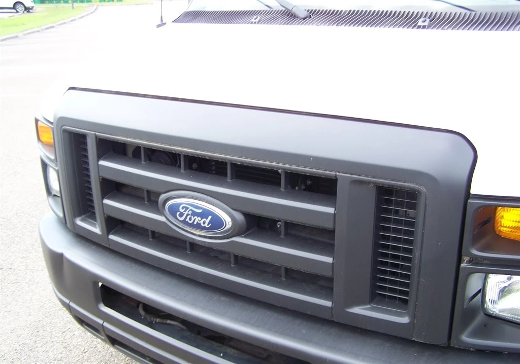 2010 Ford Econoline Van - Image 24 of 31