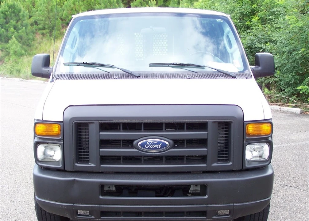 2010 Ford Econoline Van - Image 23 of 31