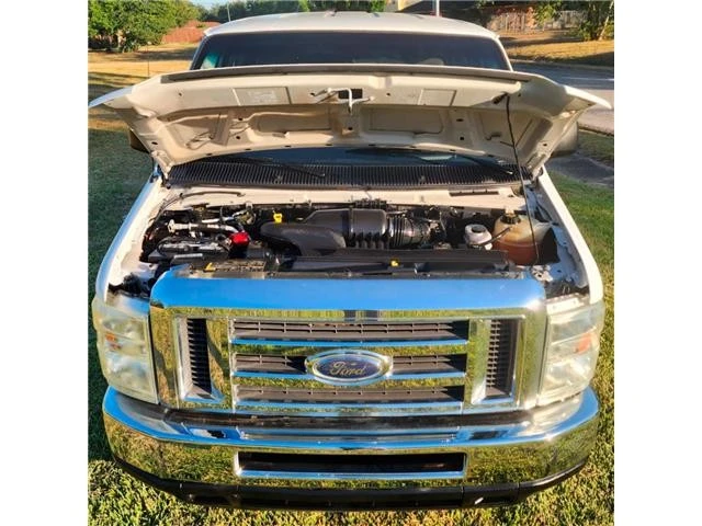 2010 Ford Econoline Van - Image 12 of 14