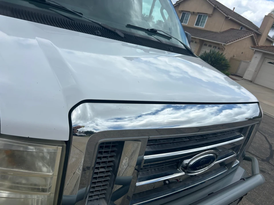 2010 Ford Econoline Van - Image 20 of 31