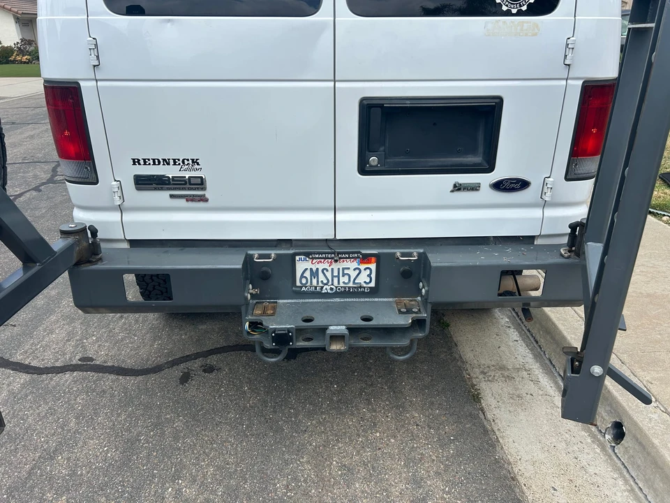 2010 Ford Econoline Van - Image 15 of 31