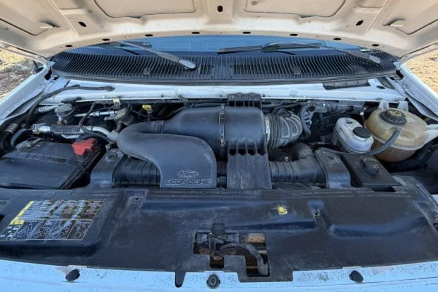 2010 Ford Econoline Van - Image 6 of 7