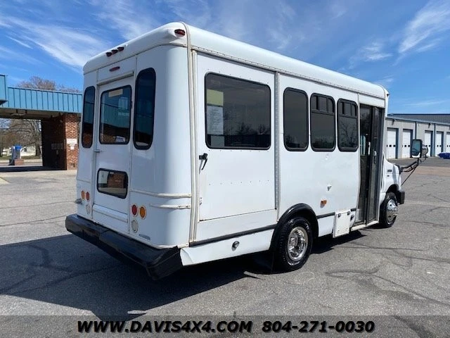 2010 Ford Econoline Van - Image 5 of 12