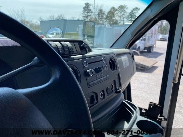 2010 Ford Econoline Van - Image 10 of 21
