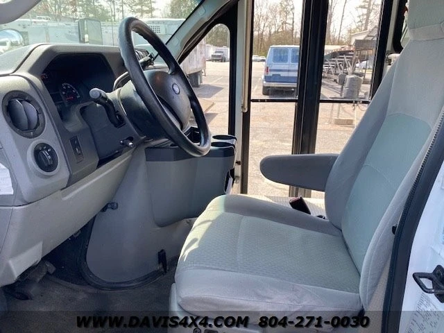 2010 Ford Econoline Van - Image 8 of 21