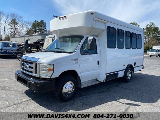 2010 Ford Econoline Van - Image 2 of 21