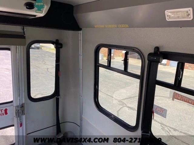 2010 Ford Econoline Van - Image 19 of 21