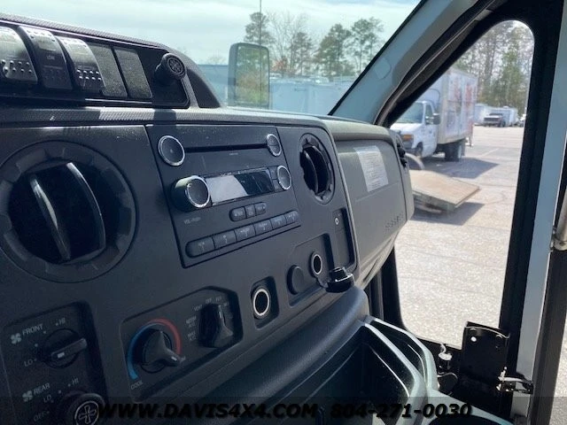 2010 Ford Econoline Van - Image 14 of 21