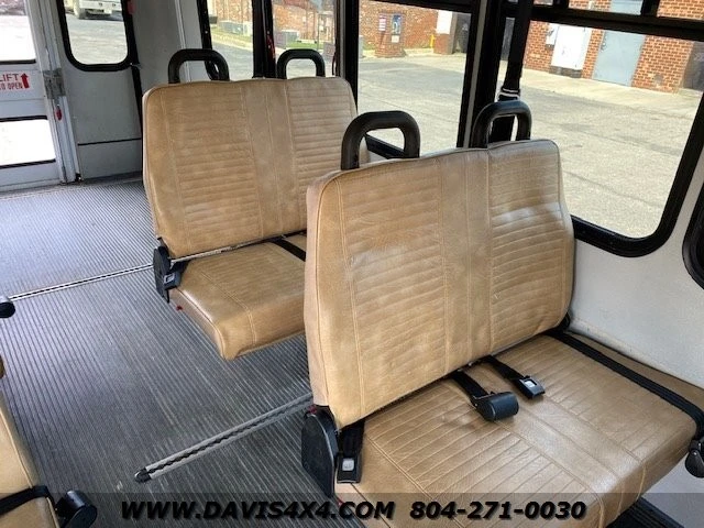 2010 Ford Econoline Van - Image 15 of 21