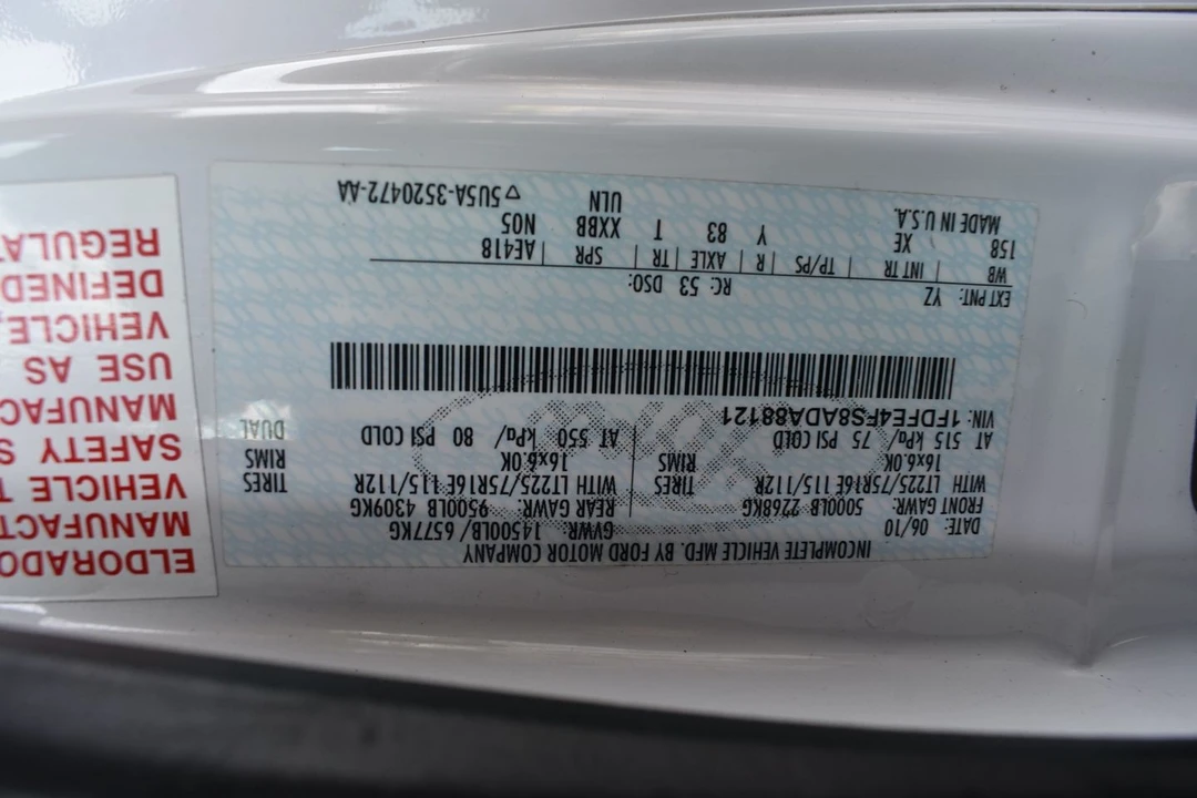 2010 Ford Econoline Van - Image 17 of 21