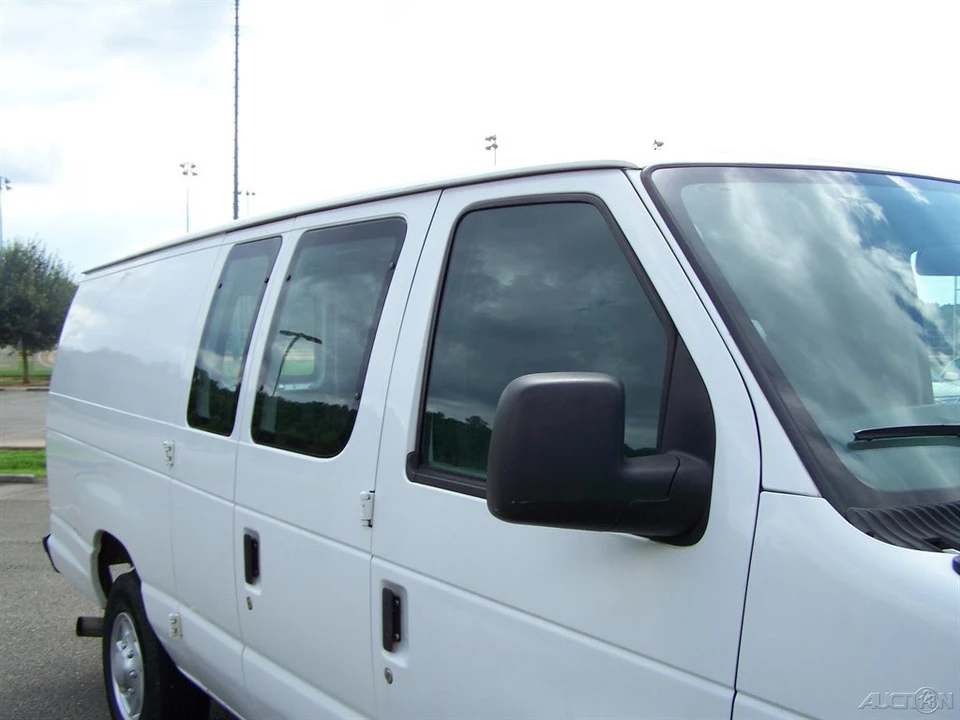 2010 Ford Econoline Van - Image 20 of 21