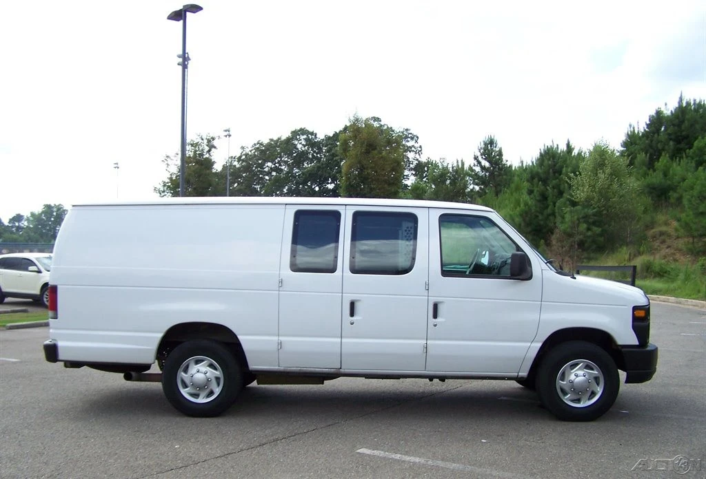 2010 Ford Econoline Van - Image 7 of 12