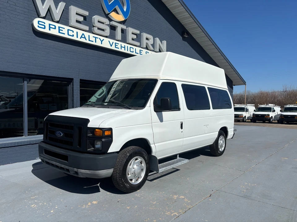 2010 Ford Econoline Van - Image 4 of 21