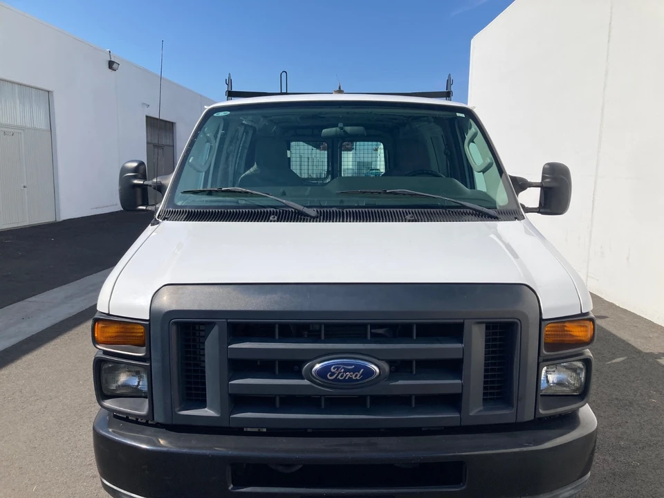 2010 Ford Econoline Van - Image 2 of 15