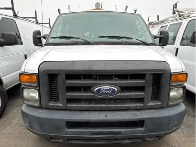 2010 Ford Econoline Van - Image 2 of 7