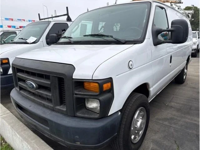 2010 Ford Econoline Van - Image 3 of 7