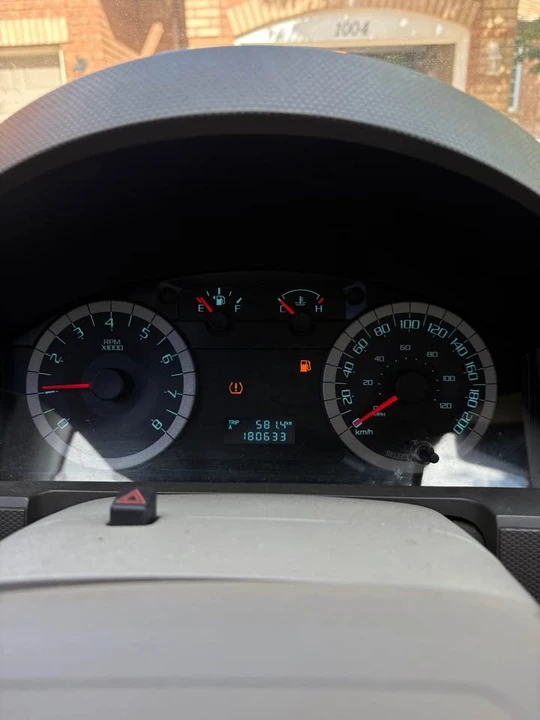 2010 Ford Escape - Image 11 of 12