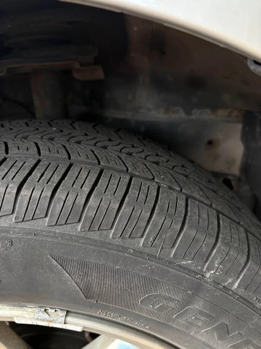 2010 Ford Escape - Image 8 of 12