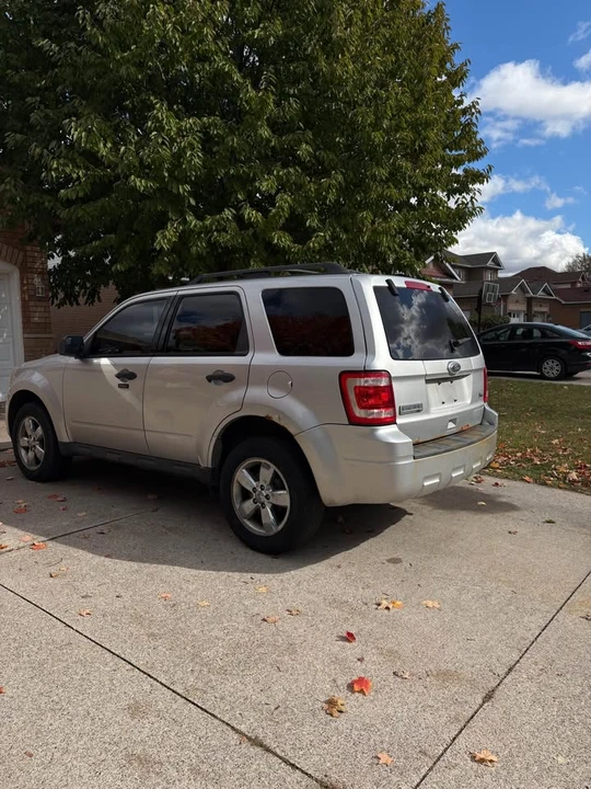 2010 Ford Escape - Image 2 of 12